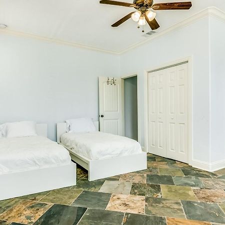 Sandcastle Retreat Галвестон Экстерьер фото